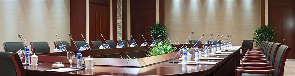 Gokulam Park Doha Hotel Bagian luar foto