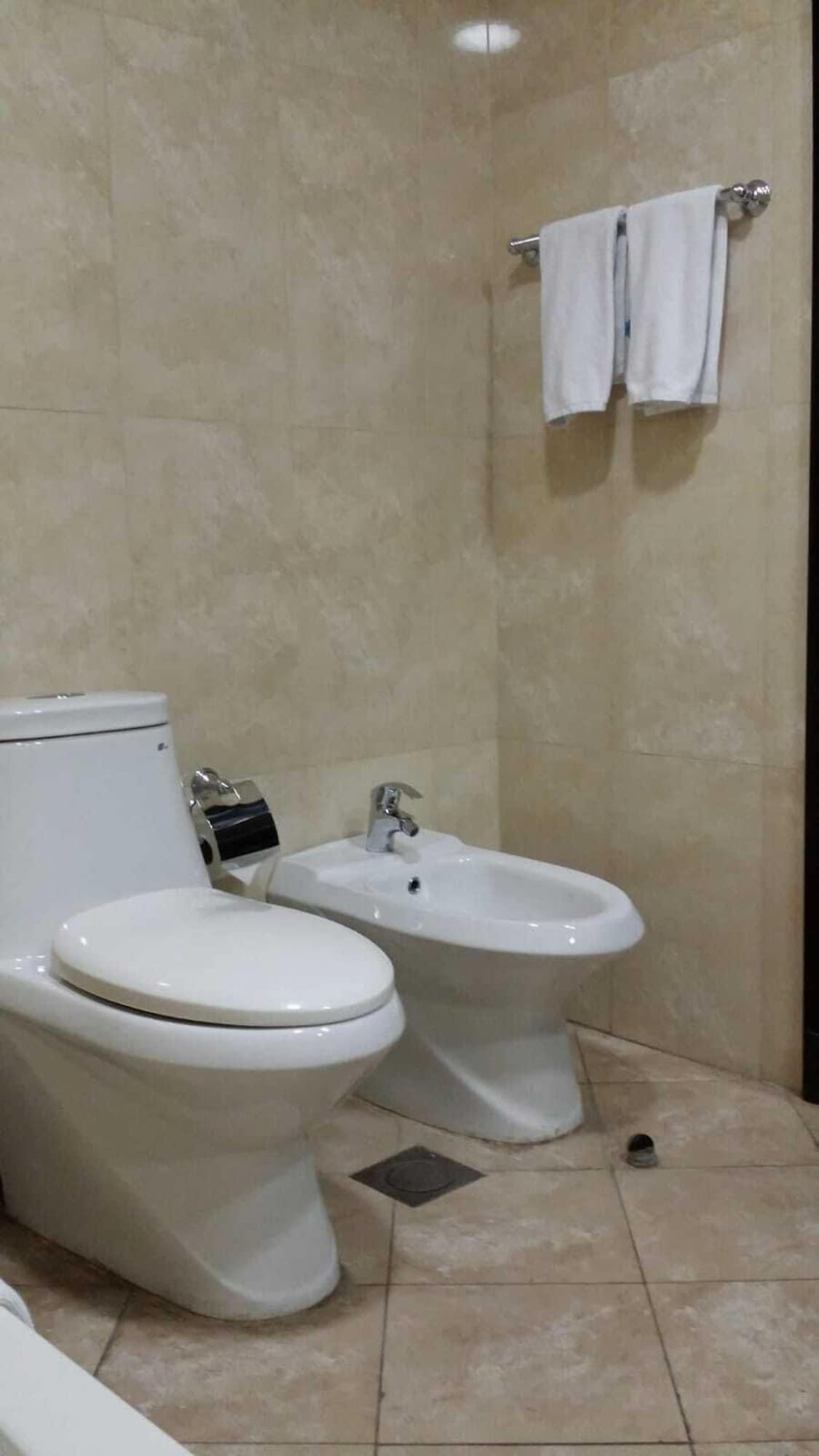 Gokulam Park Doha Hotel Bagian luar foto