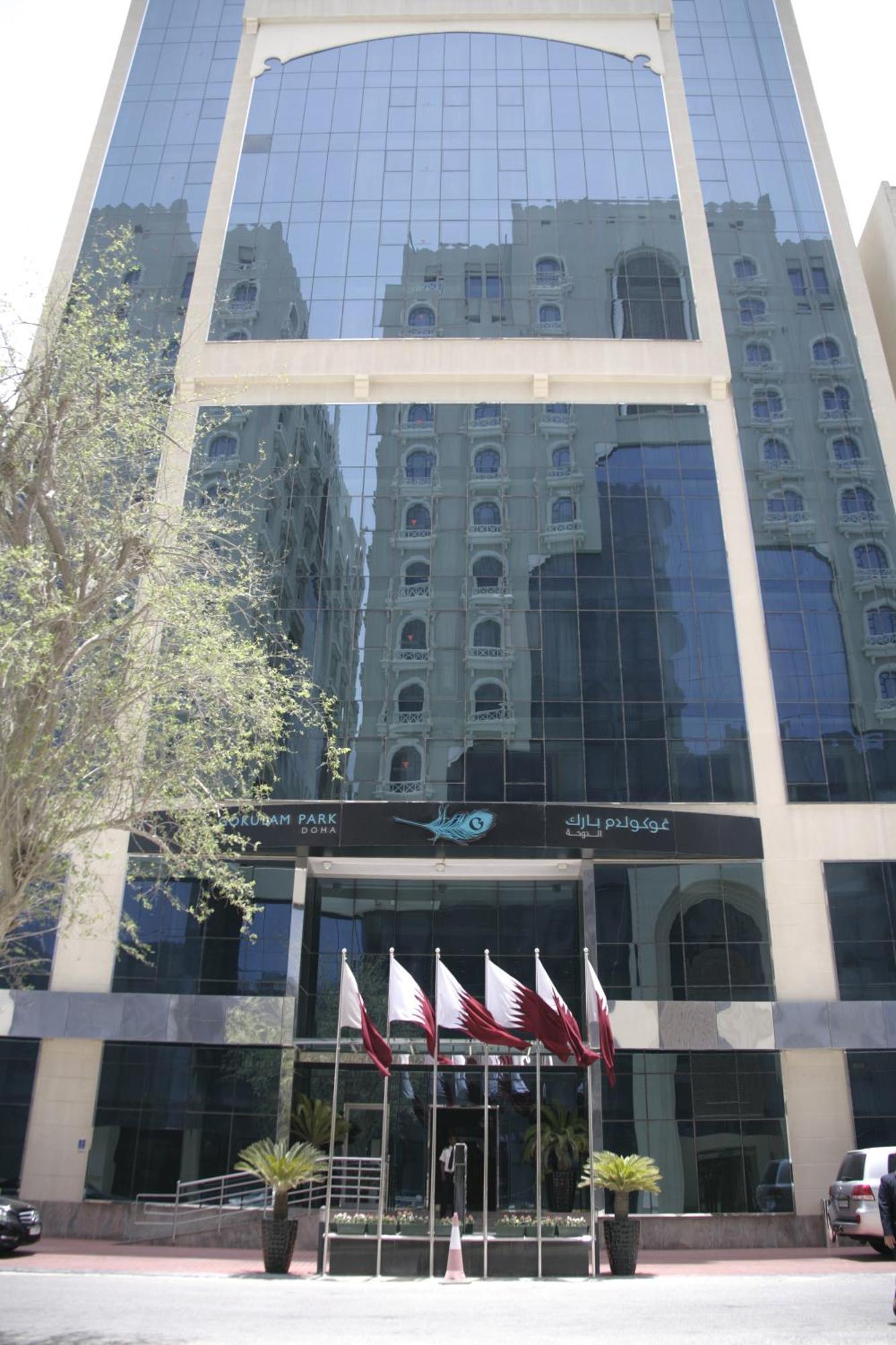 Gokulam Park Doha Hotel Bagian luar foto