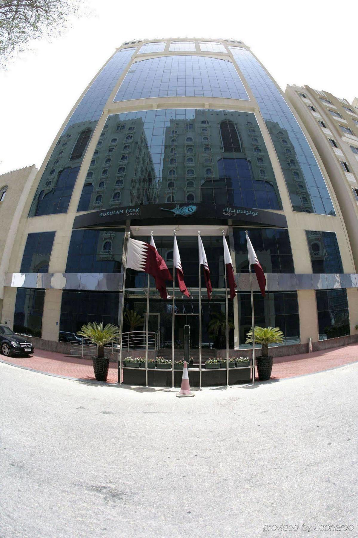 Gokulam Park Doha Hotel Bagian luar foto